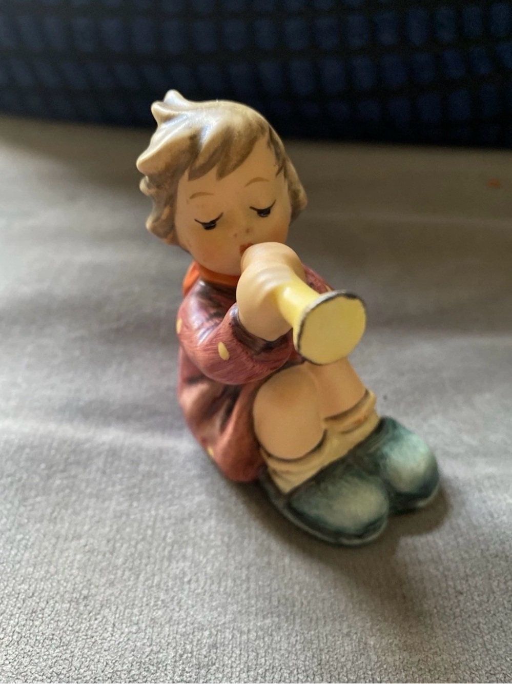 Hummel/Goebel 2.5” “Girl With Trumpet” Model#391 1968 With Box & Certificate